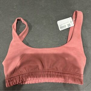 Lululemon Softstreme scoop neck bra NWT size 6 Brier rose